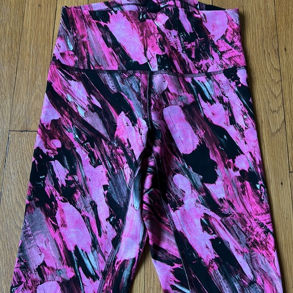 Lululemon HR Leggings 7/8 - Picture 5 of 10